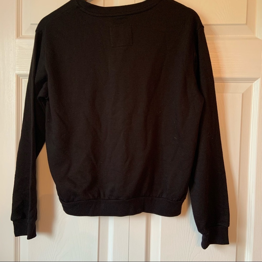 Friends black heart sweater size large - Picture 4 of 6